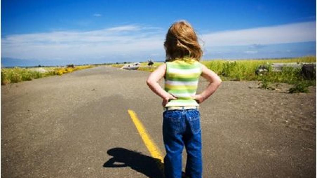 prahova dosar penal pentru un tata care si a abandonat copiii minori in strada