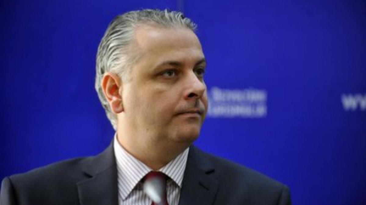 petrescu nu iese din cuvantul elenei udrea programul bazinelor de inot continua