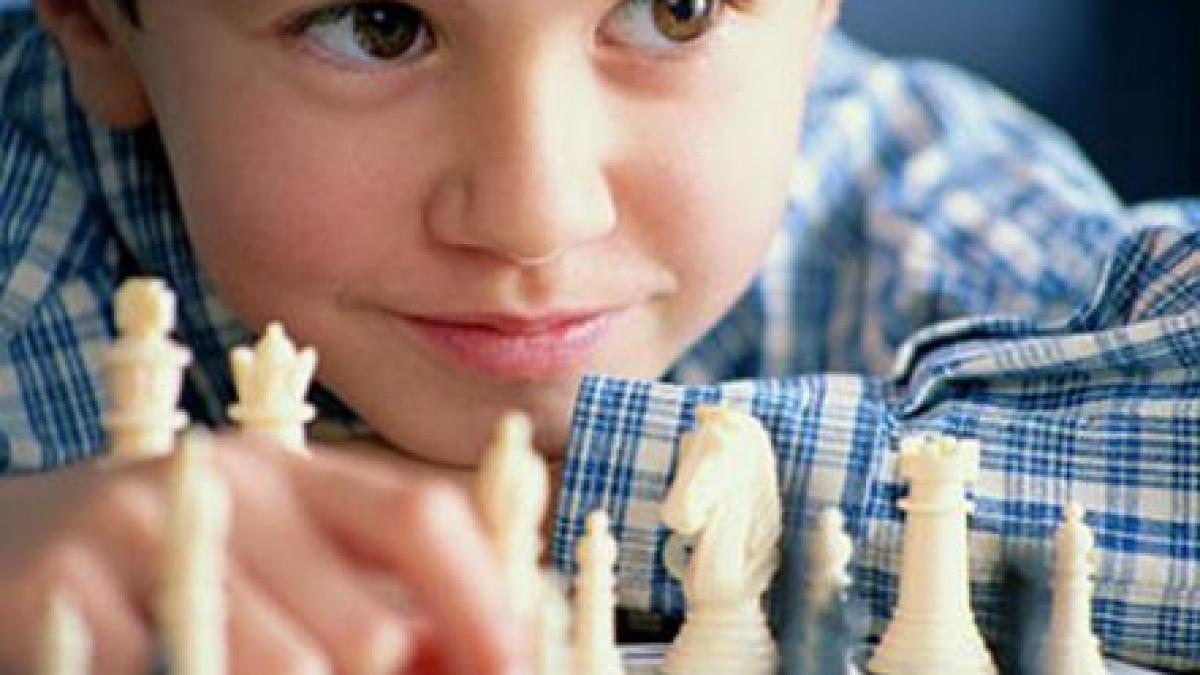 sahul va fi introdus in sistemul de invatamant din uniunea europeana becali unul din sustinatorii