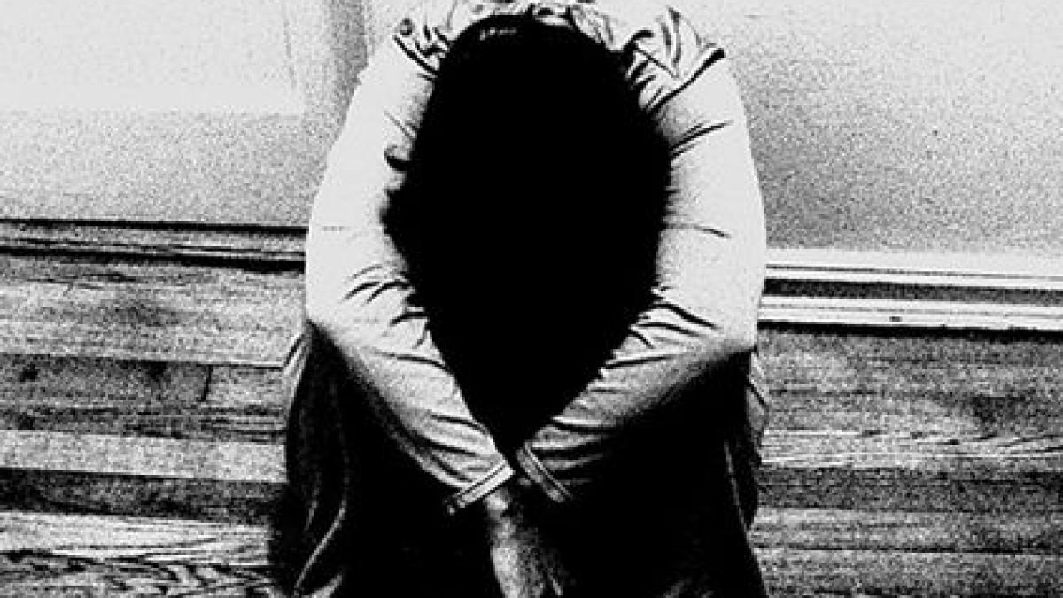 sinucideri in lant la posta din franta ce i a determinat pe oameni sa si ia viata