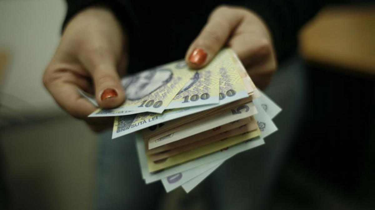 concubina unui consilier al ministrului m a i a fost retinuta de procurori ar fi cerut mita 4 000