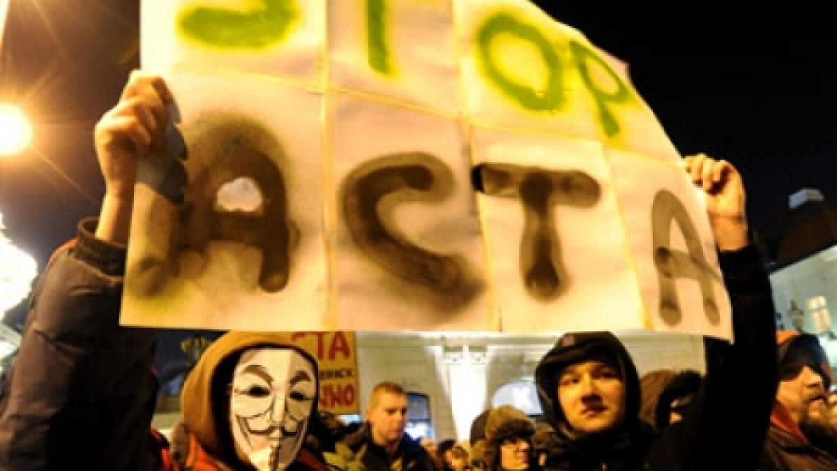 slovenia suspenda ratificarea acta pana cand ue gaseste o pozitie comuna asupra problemei
