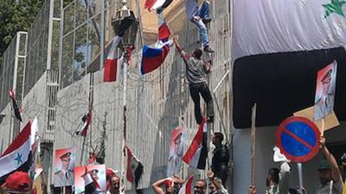 statele arabe din golf isi inchid ambasadele de la damasc cer gasirea urgenta a unei solutii la