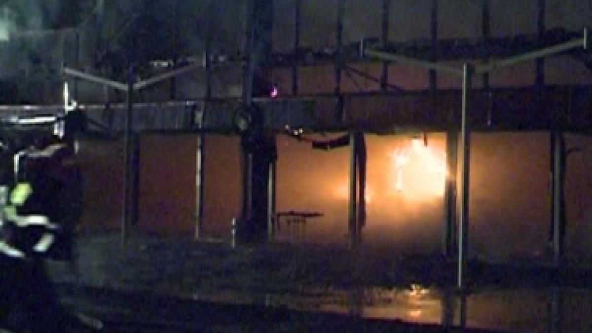 incendiu de proportii la clubul floreasca din capitala