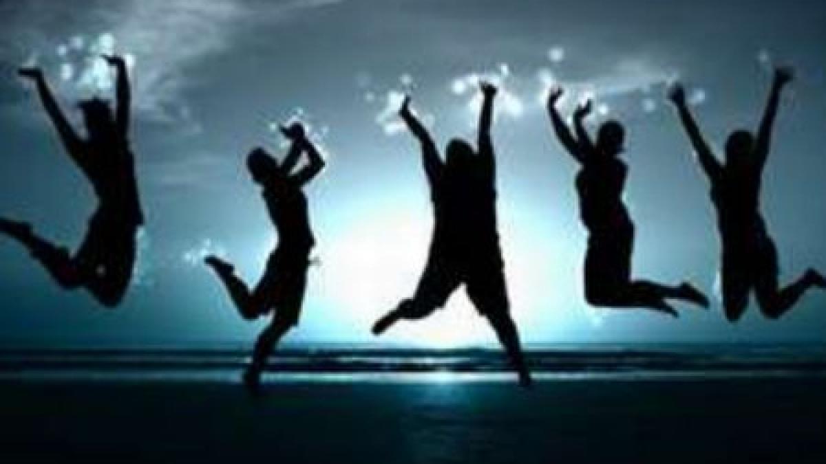 cea mai fericita zi din viata a 12 barbati a lasat un oras fara soferi de autobuze