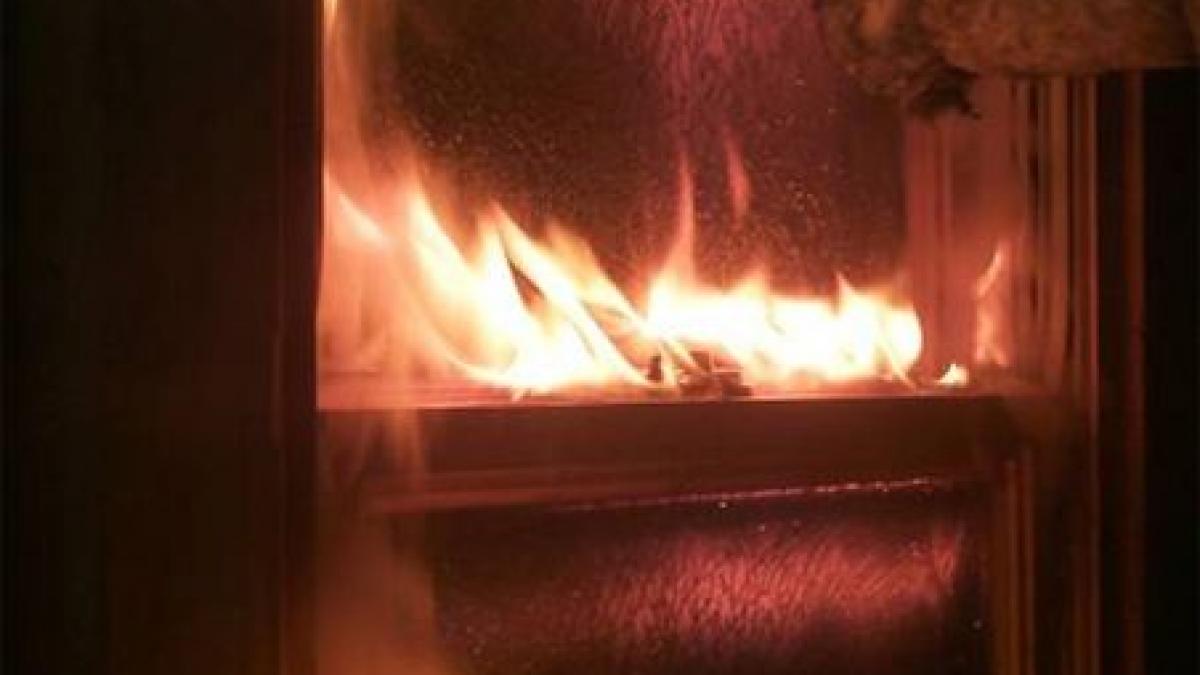 iasi barbatul care in incercarea de a se sinucide a avariat grav 26 de apartamente in arest