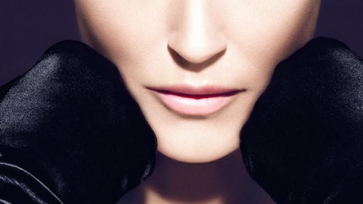 luna trecuta lumea credea ca o sa moara vedeta vindecata miraculos de photoshop vs crunta realitate