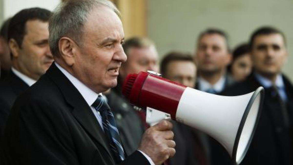 nicolae timofti validat ca presedinte al republicii moldova de catre curtea constitutionala