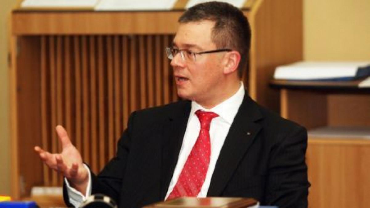 ungureanu schimba oamenii de la finante vezi pe cine a numit in functia de secretar general adjunct