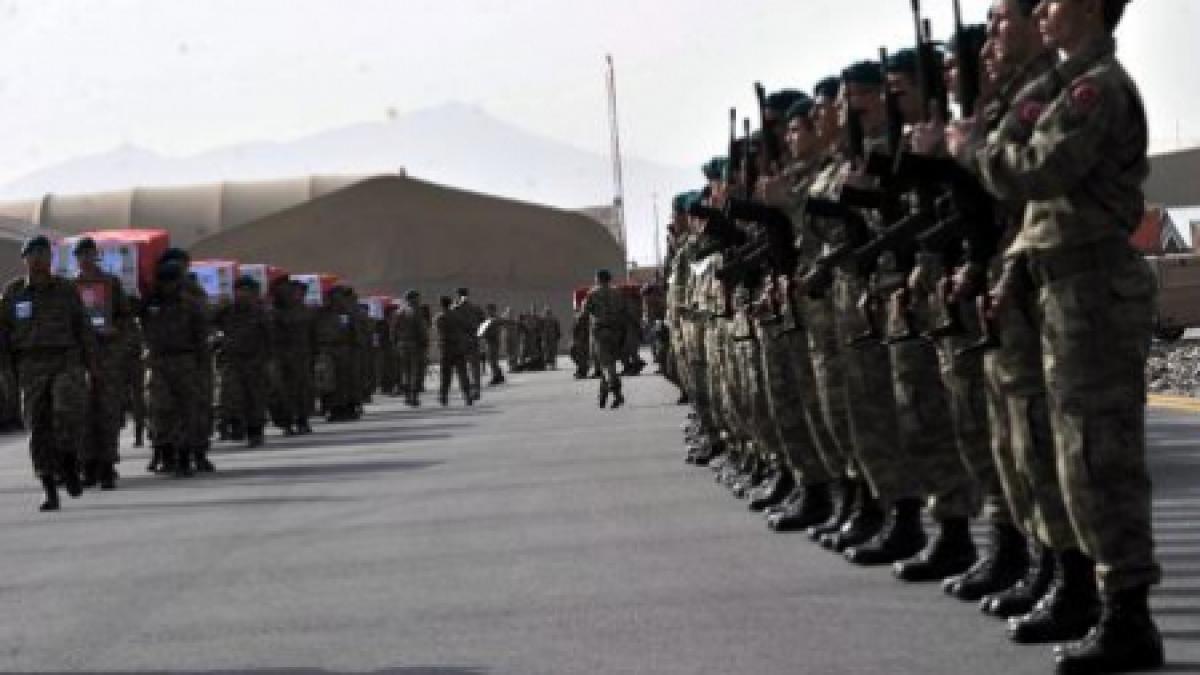 nato va da 4 1 miliarde de dolari pe an armatei afgane dupa 2014