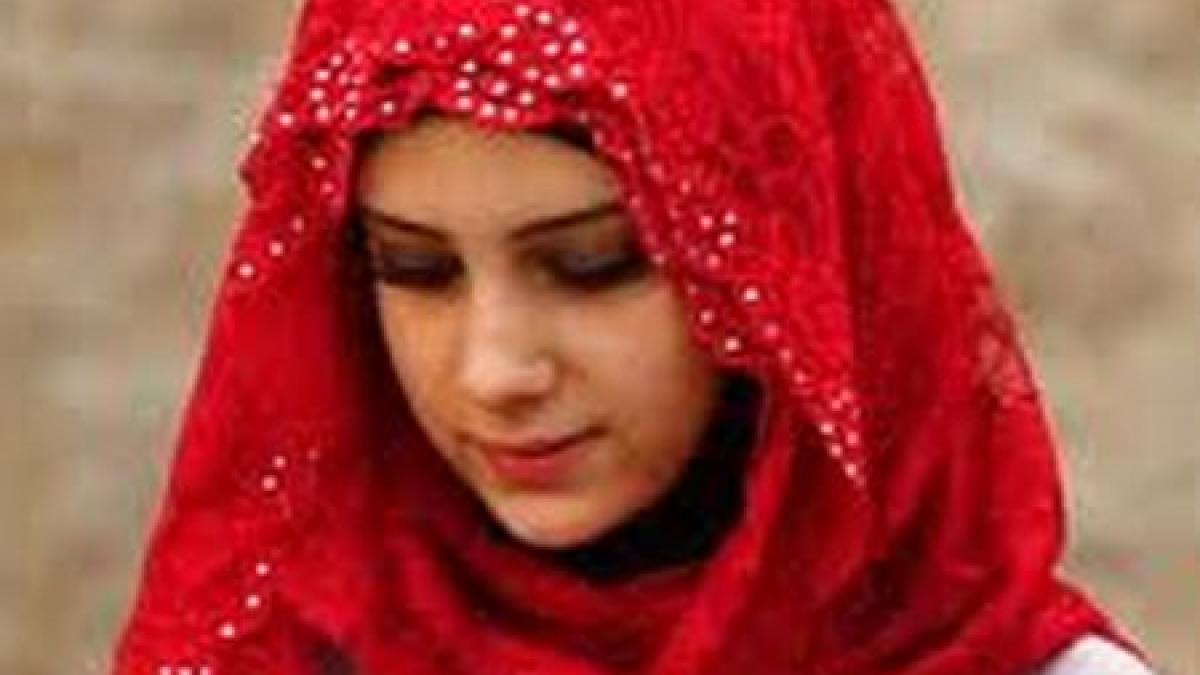 o tanara de 20 de ani pe jumatate romanca in mijlocul luptelor din siria