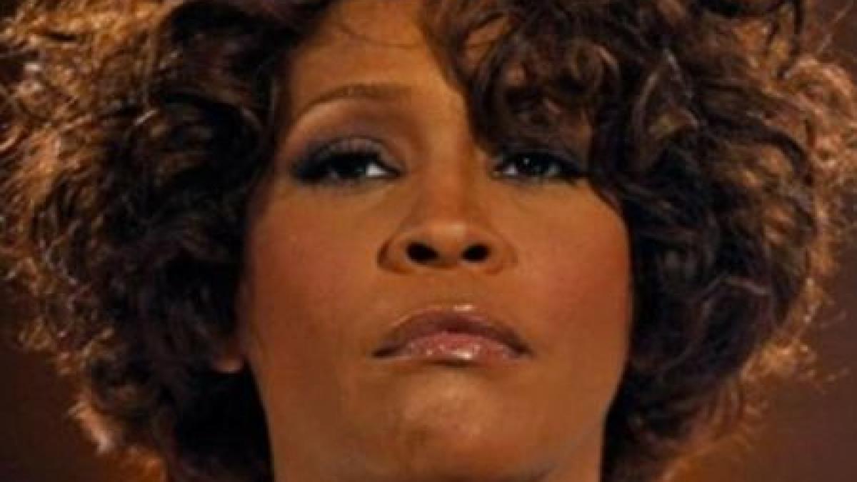 cauza oficiala a mortii lui whitney houston dezvaluita de medicii legisti