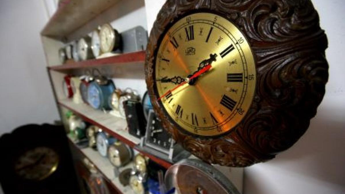 romania trece in noaptea de sambata spre duminica la ora oficiala de vara