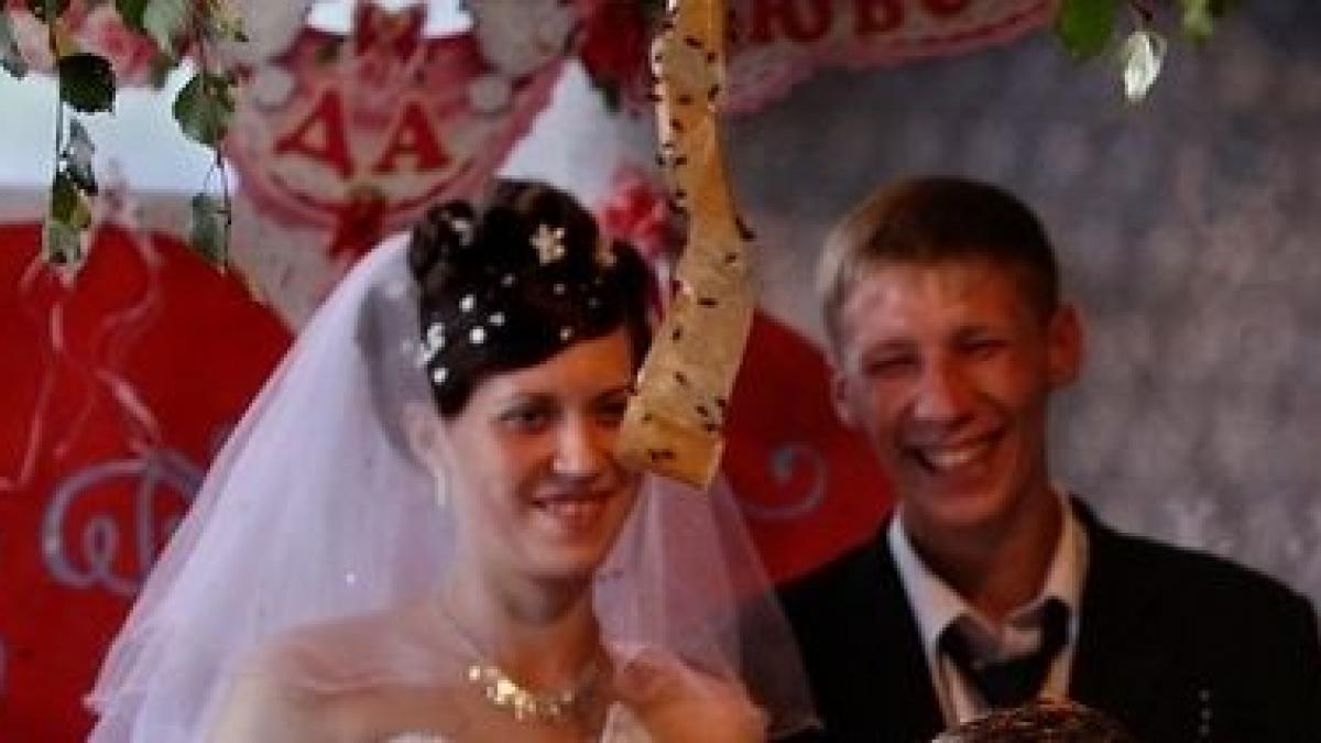 vor avea noroc in viata cum trag mustele la urarea facuta de soacra mare la nunta anului