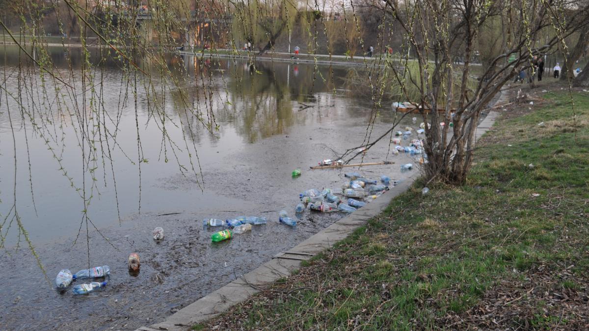 admirati natura inspirati aer proaspat ce vad bucurestenii cand ies la plimbare in parcuri