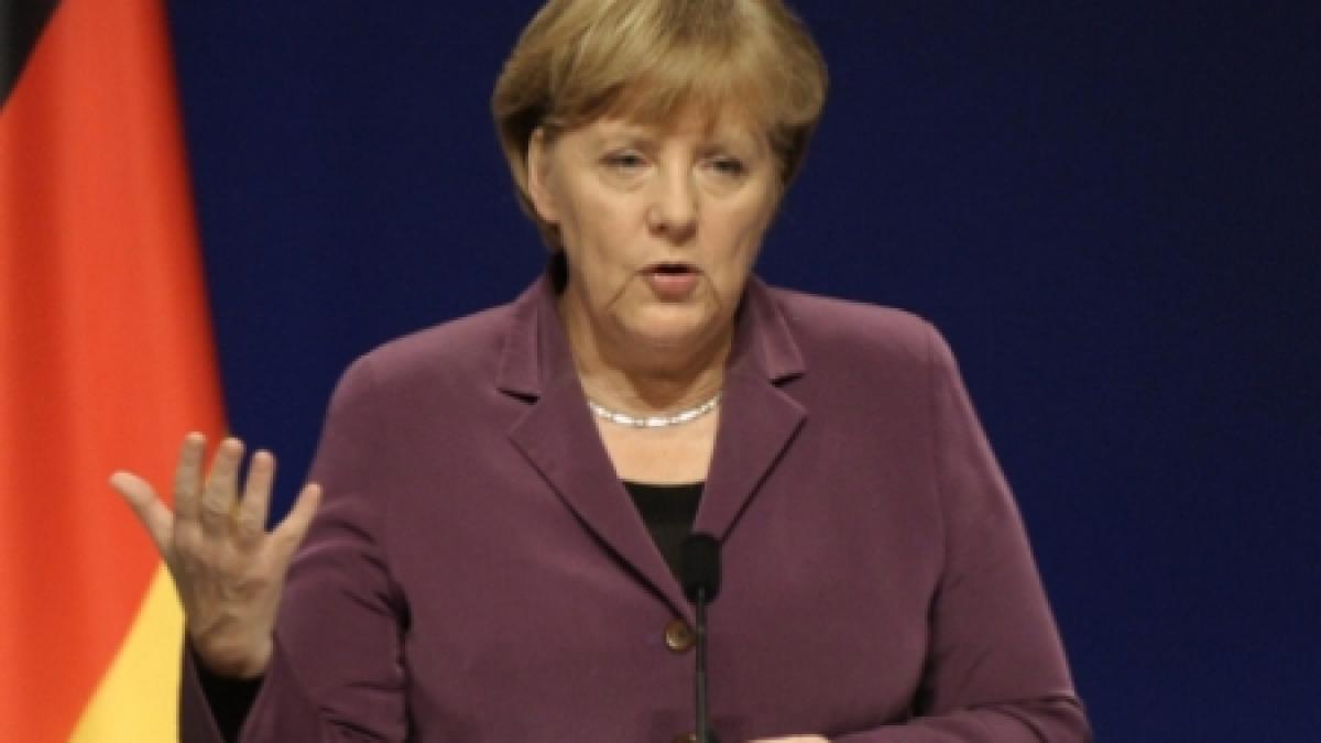 angela merkel retragerea greciei din zona euro ar fi catastrofala