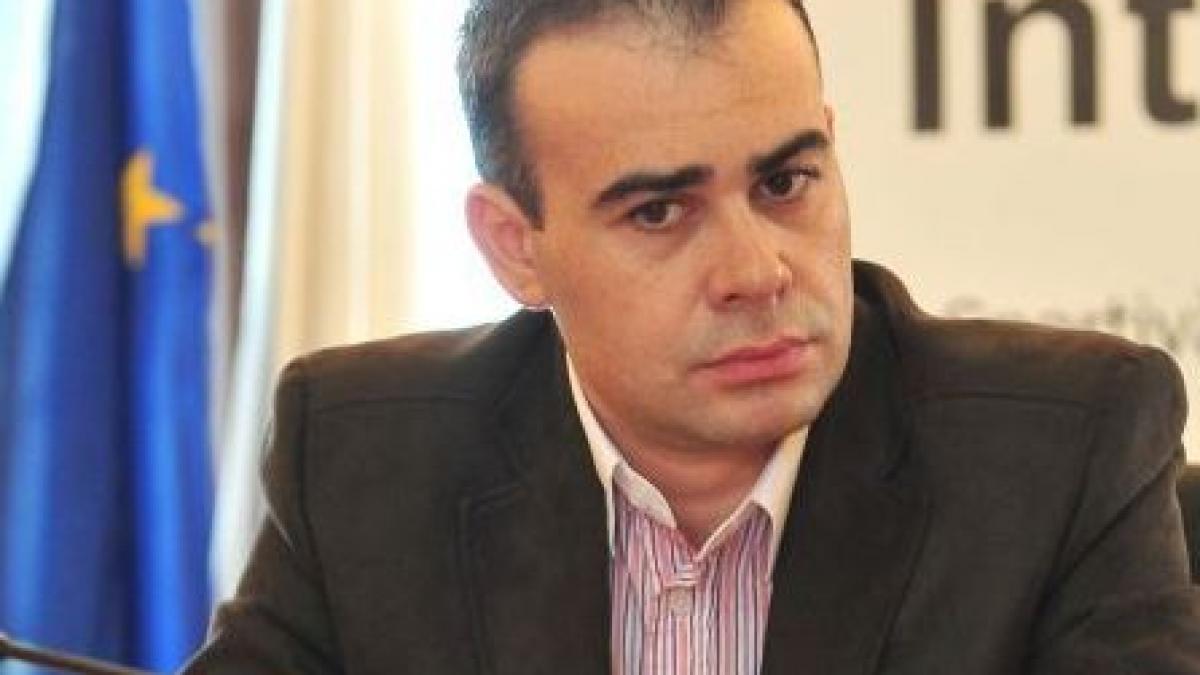 primarul municipiului slatina demisioneaza din pdl si isi pierde mandatul