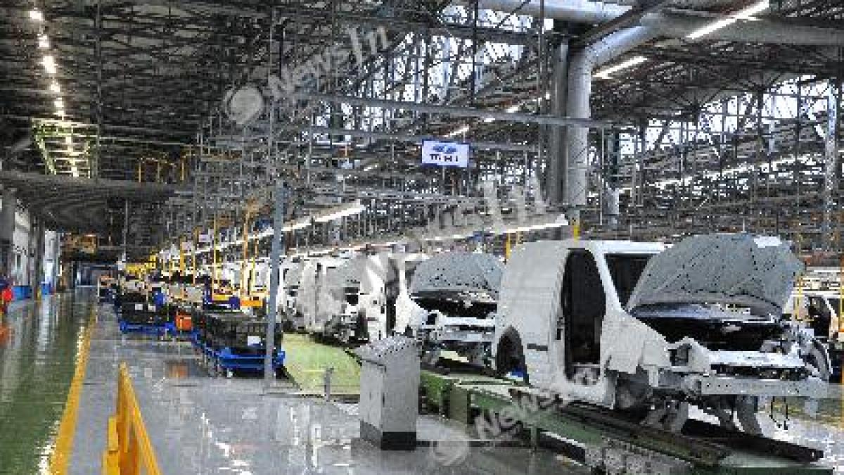 sute de craioveni si au depus cv urile pentru a se angaja la ford procesul de recrutare va dura