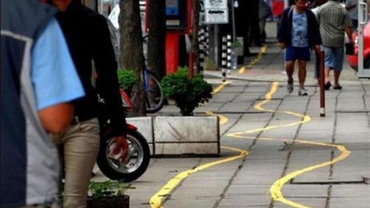 vi se pare cunoscuta imaginea pistele de biciclete faima acestei tari