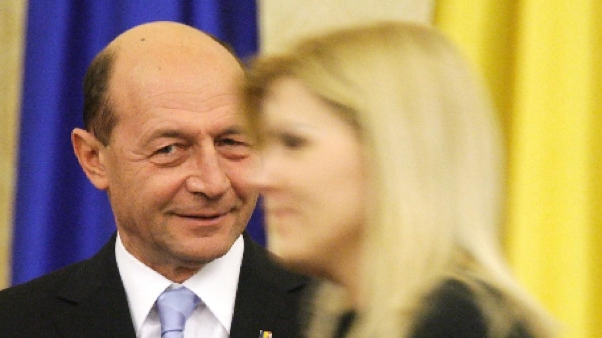 elena udrea nu ne am gandit sa ne consultam cu domnul presedinte basescu in legatura cu desemnarea