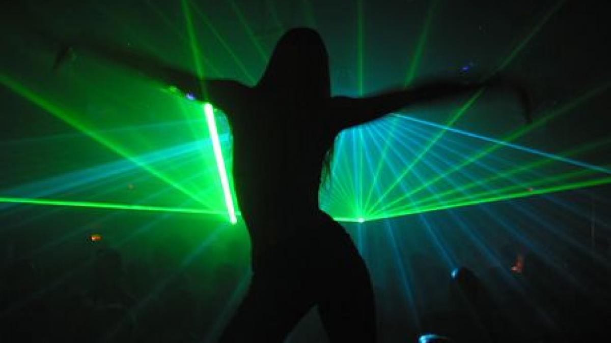 au vrut sa se distreze dar si au gasit sfarsitul intr un club de noapte