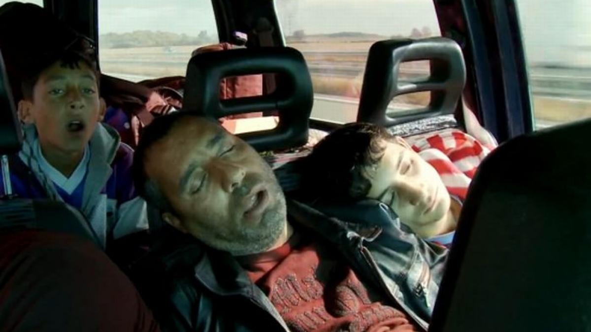 un du te vino fara sfarsit romii nu renunta la visul frantuzesc reportaj despre naveta romania