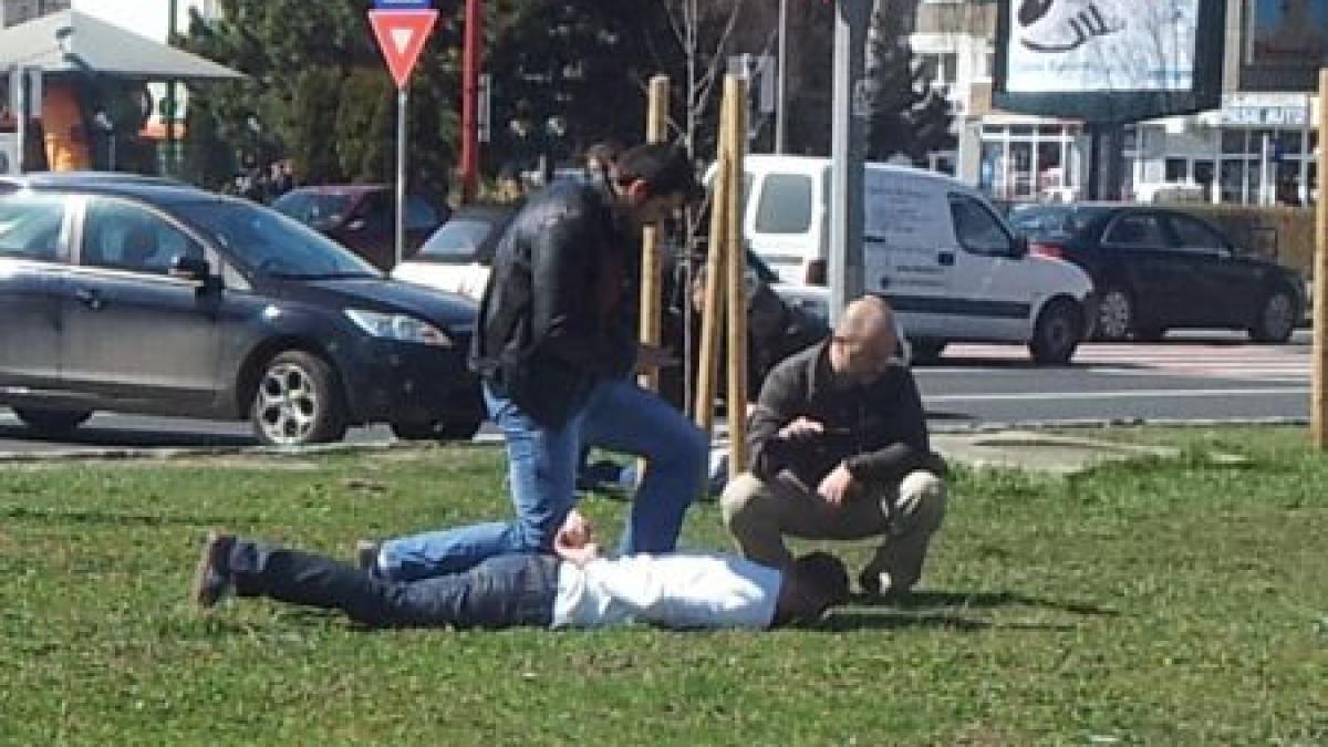 urmarire cu focuri de arma pe dn1 hoti de apartamente prinsi in brasov imagini din timpul arestarii