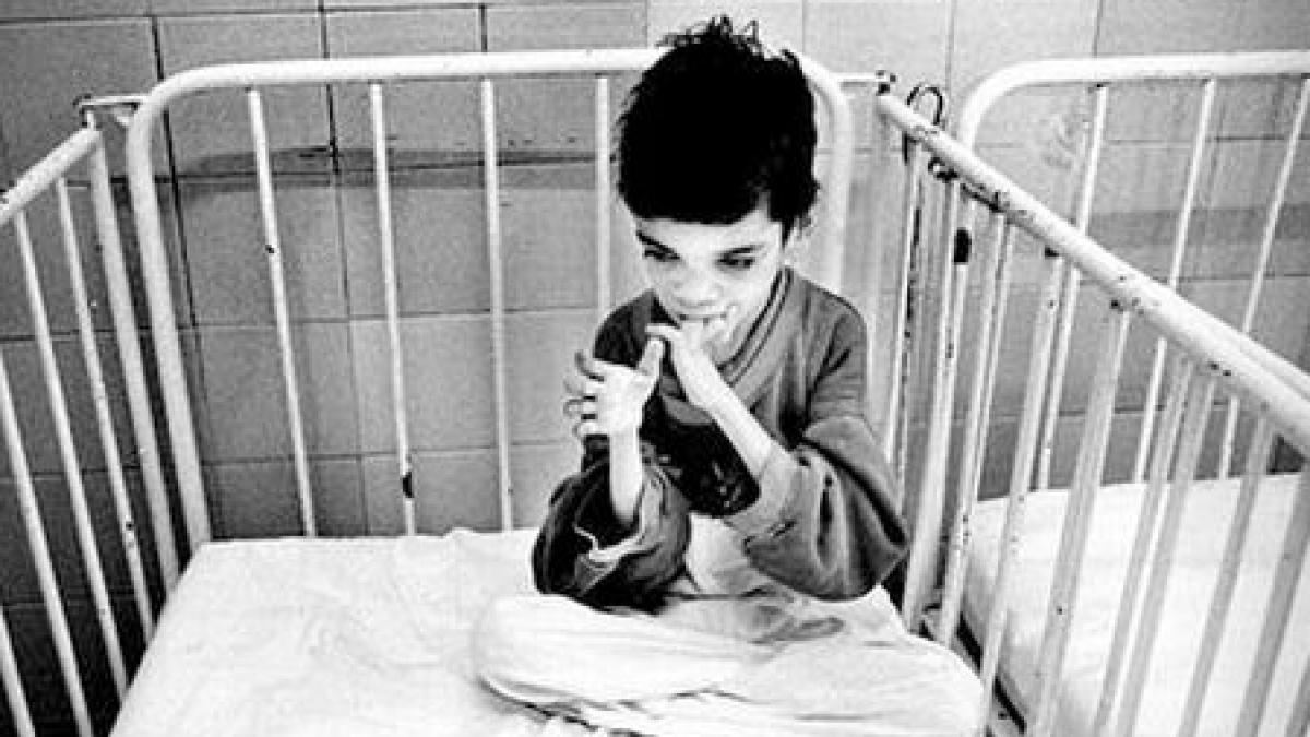 copiii nimanui parasiti de parinti si neglijati de stat situatia dramatica a minorilor abandonati