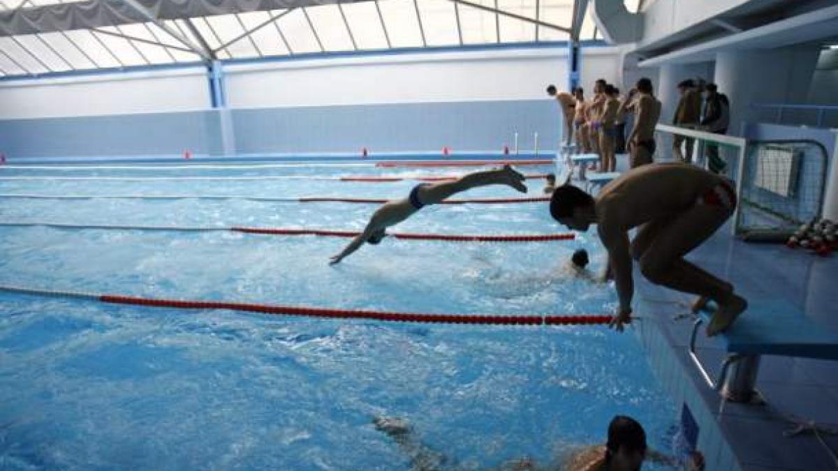 patru copii intoxicati cu clor la bazinul muncipal din baia mare