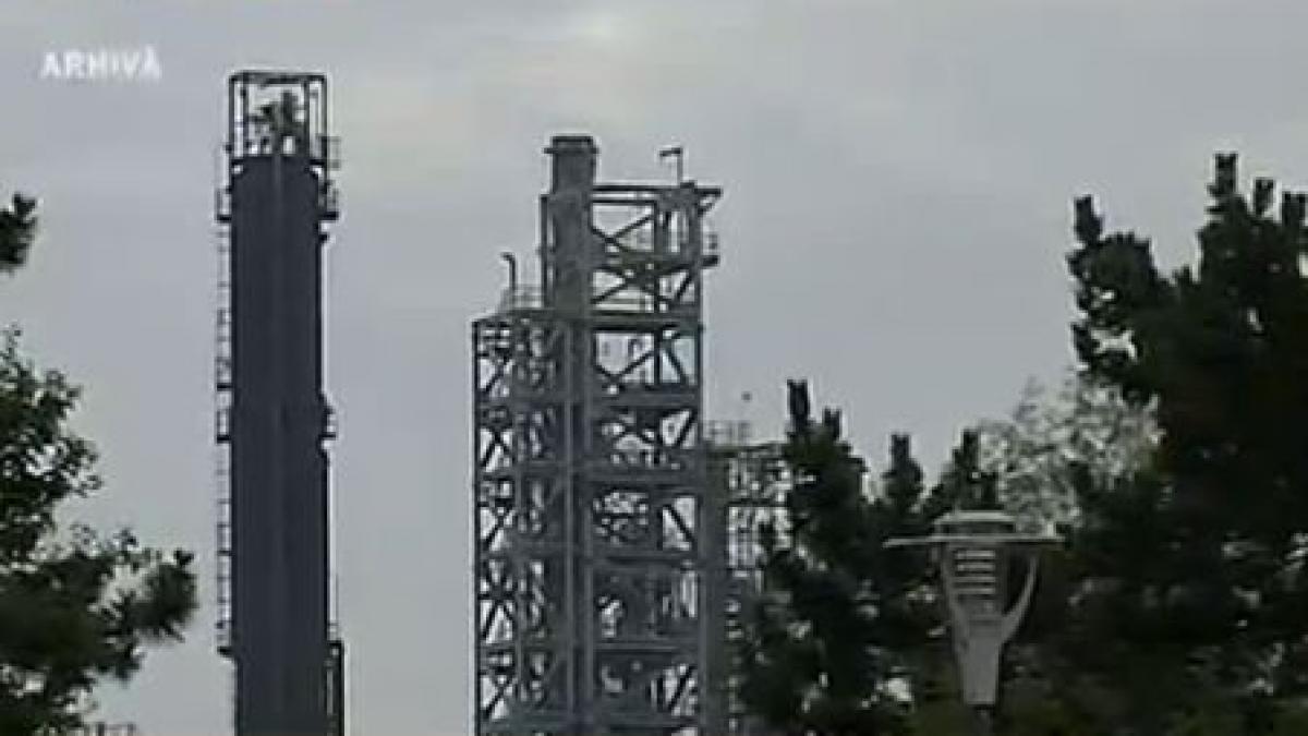 explozie la rafinaria brazi sase persoane au suferit arsuri de gradele i ii si iii la fata si la