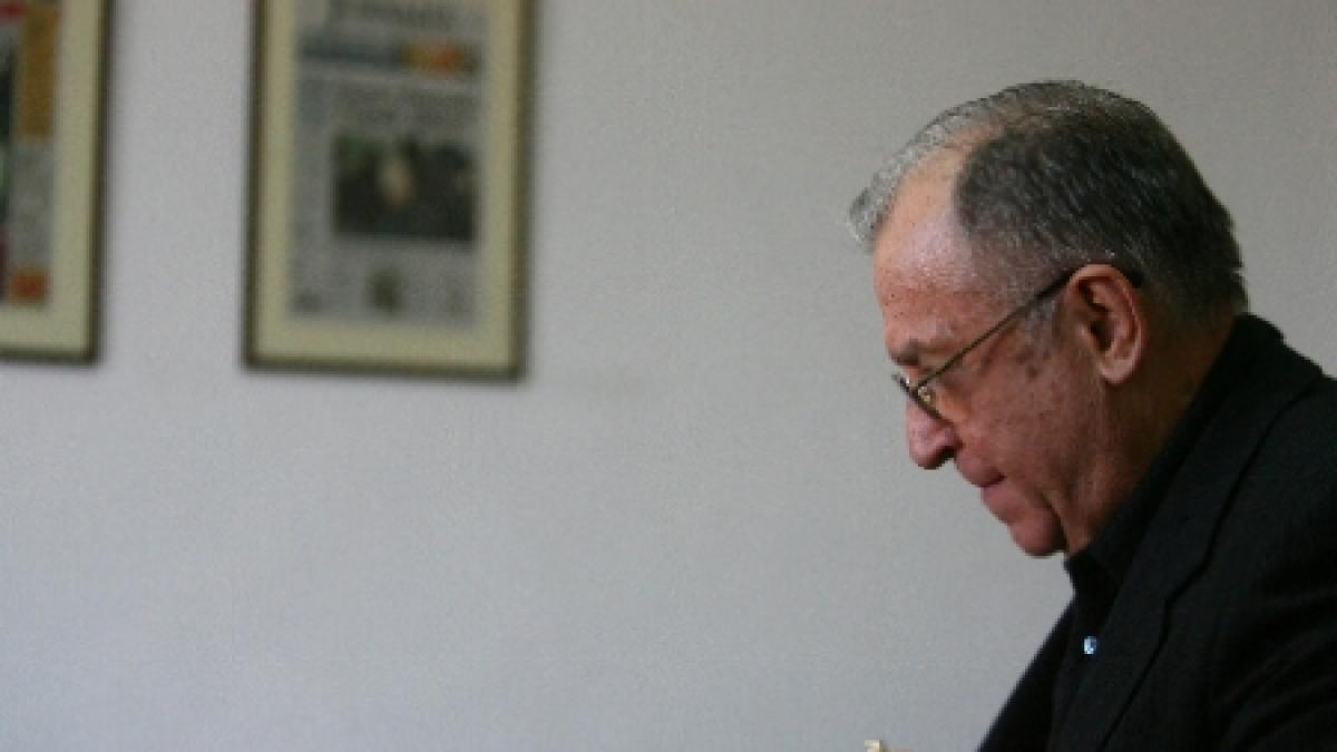 iliescu absent de la congresul psd din motive medicale din fericire nu grave