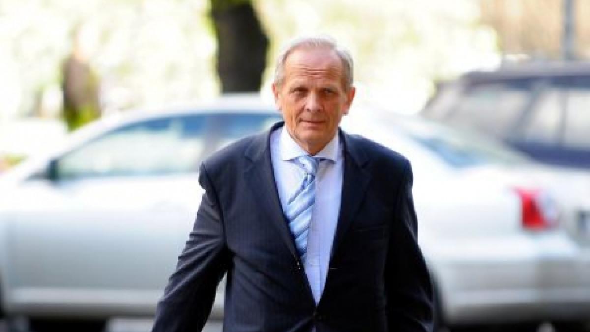 stolojan guvernul mai greseste cand calculeaza valoarea reala a economiei si veniturile bugetare