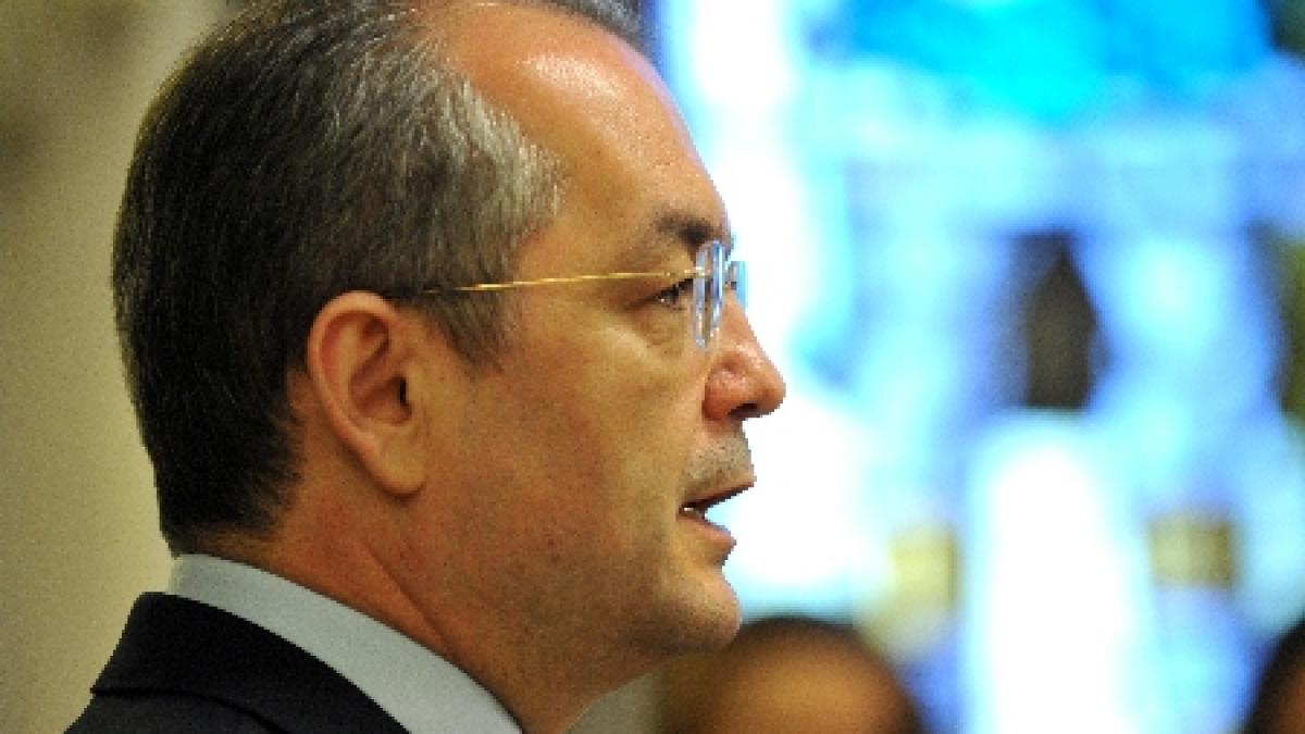 boc are grija de oamenii lui chiar si dupa ce a plecat de la guvern ce functie are o consiliera cu