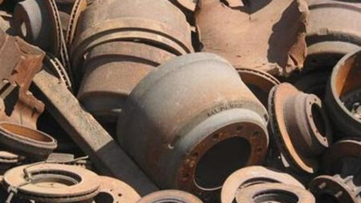 in romania se fura orice un pod al cfr din timis vandut bucata cu bucata la fier vechi