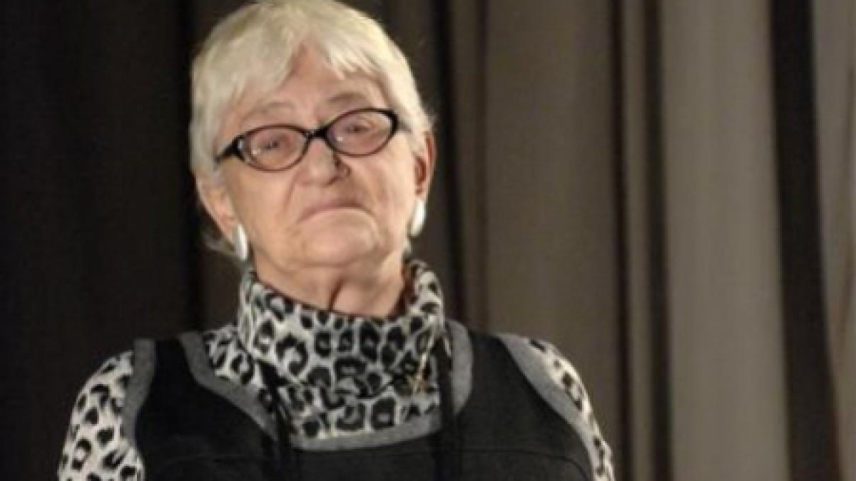 actrita olga tudorache revine pe scena cu o reprezentatie exceptionala portretul doamnei t