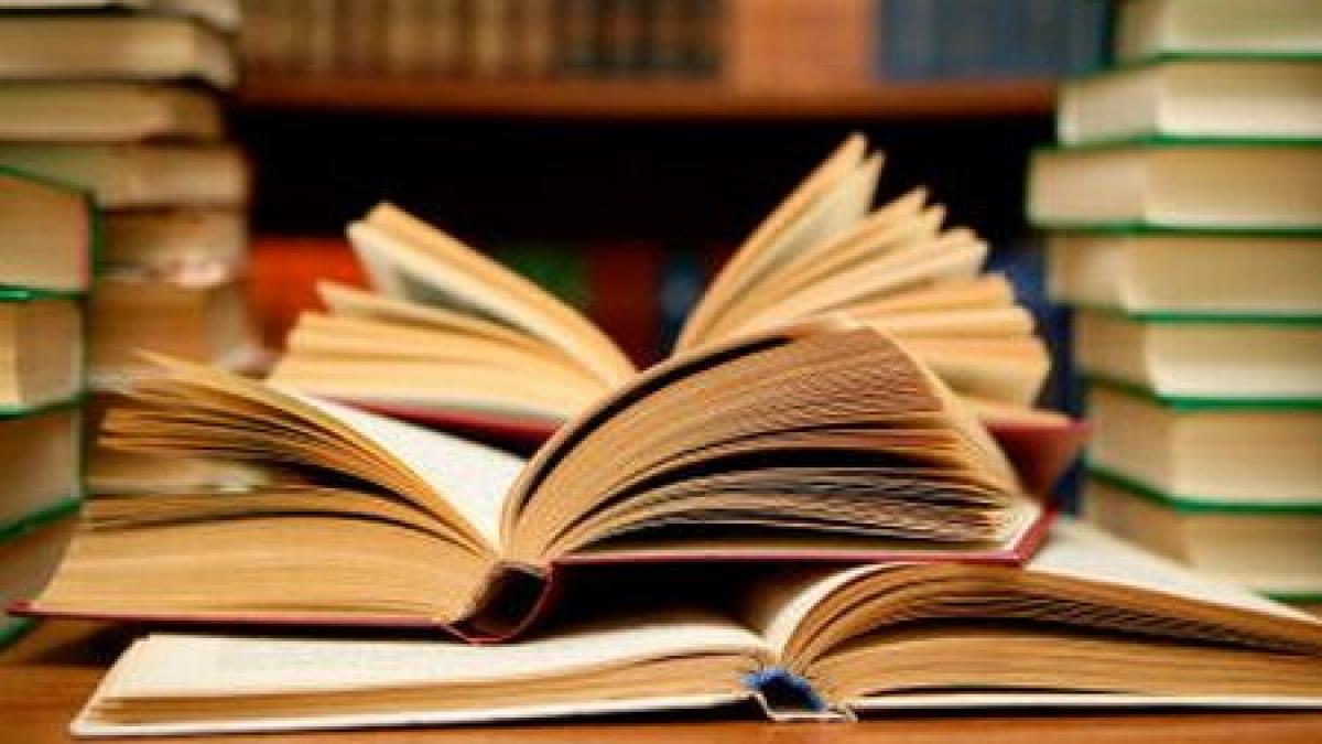 afaceri made in romania oficialul care decide ce vor cuprinde manualele scolare detine o editura