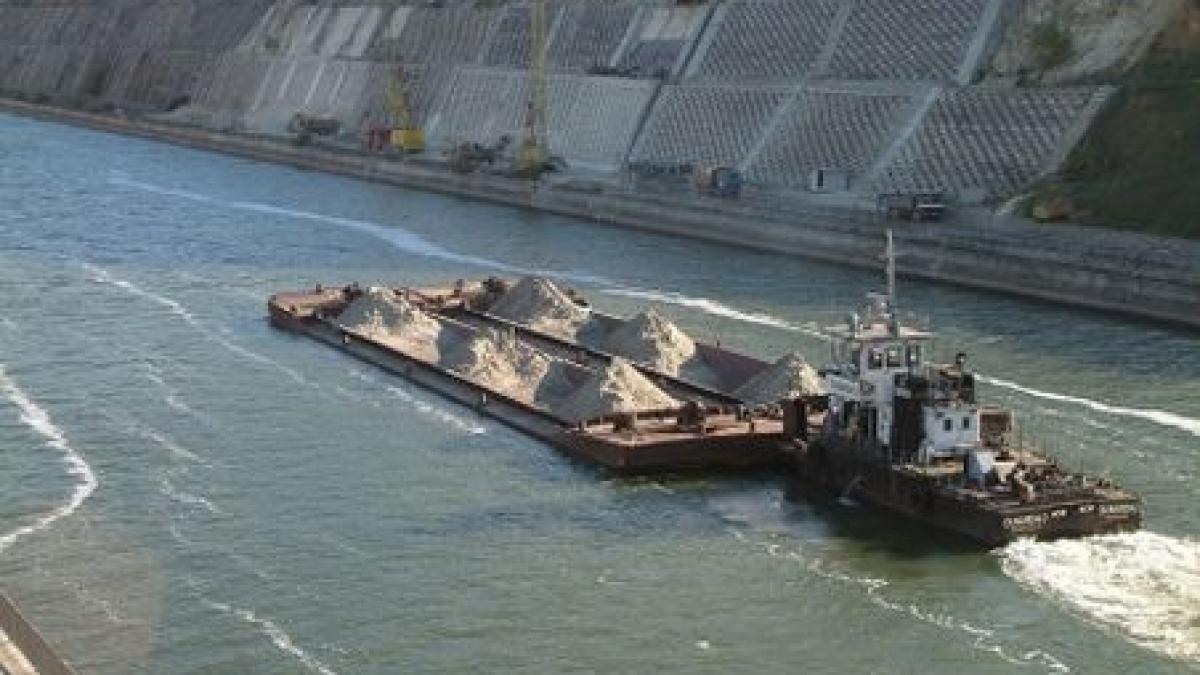 grevistii sarbi au deblocat navigatia pe dunare