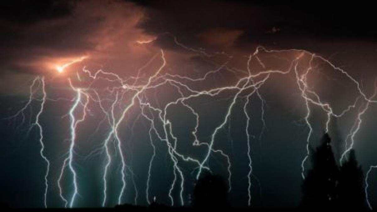 ploile continua dar temperaturile cresc vezi prognoza meteo pentru luni si marti