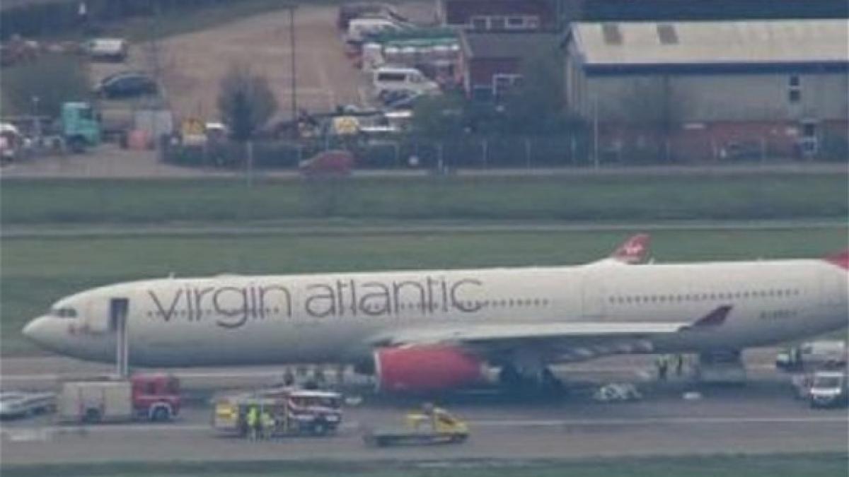 aterizare de urgenta pe gatwick 299 de pasageri aflati la bordul aeronavei evacuati in mare graba