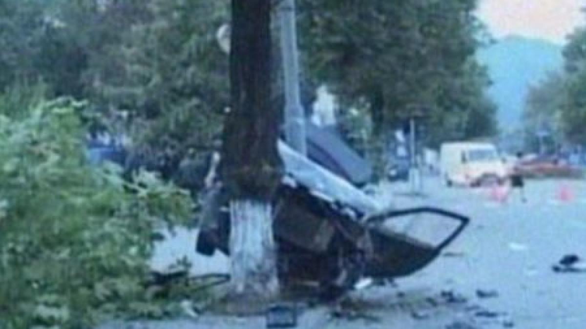 calarasi doua persoane au murit si doua au fost ranite dupa ce masina in care se aflau s a izbit de