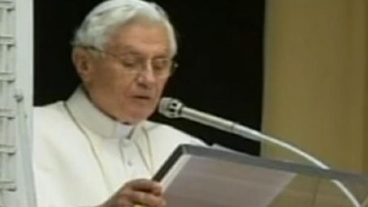 la multi ani papa benedict al saisprezecelea implineste 85 de ani