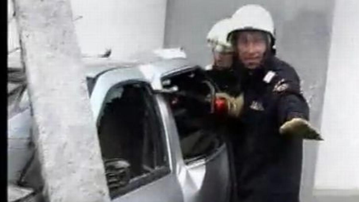 pompierii din neamt au avut parte de o misiune de descarcerare cu scandal