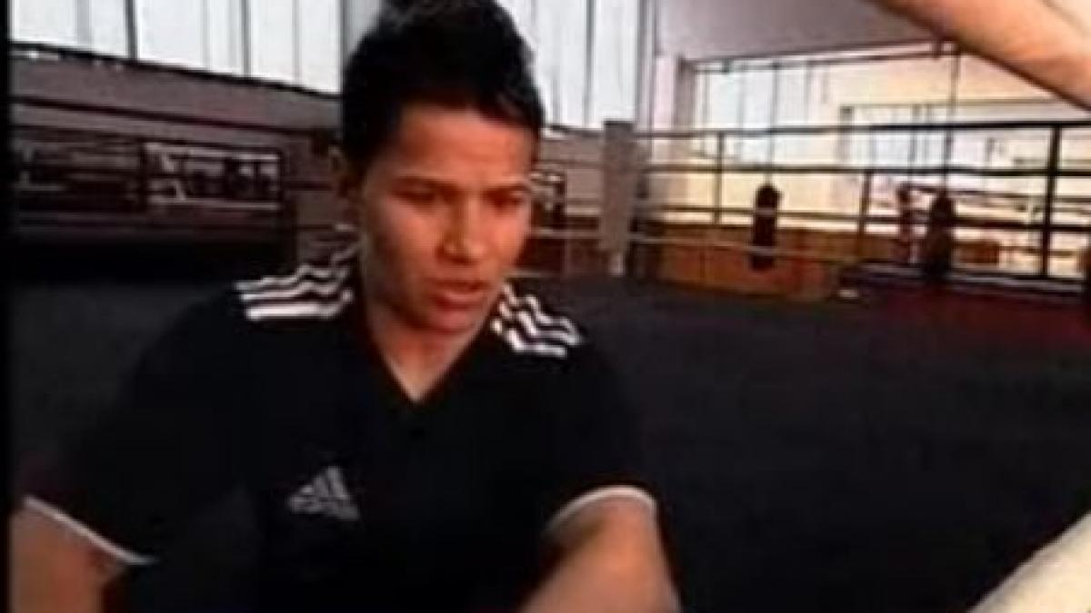 vezi aici povestea stelutei duta o mana de om cu forta unui taur