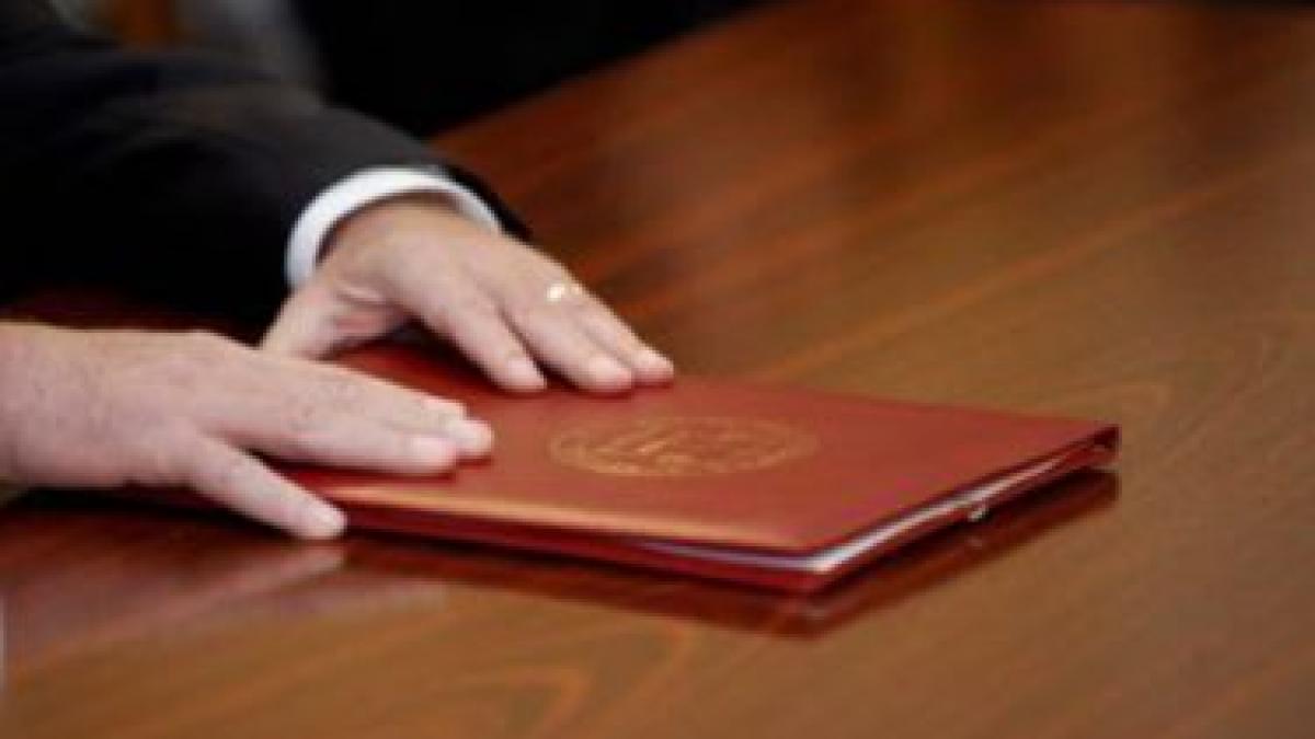 motiune usl guvernul ungureanu a cedat santajului pdl nu a invatat nimic din protestele lunii