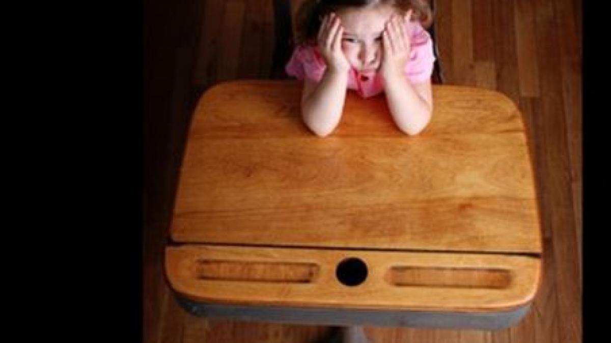 o fetita de 6 ani arestata la gradinita pentru ca a facut scandal