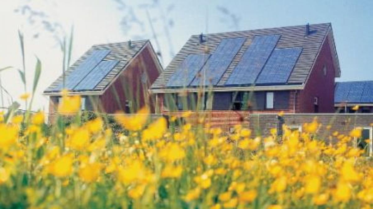 cea mai ieftina casa de vacanta 2 500 de euro pretul locuintelor continua sa scada