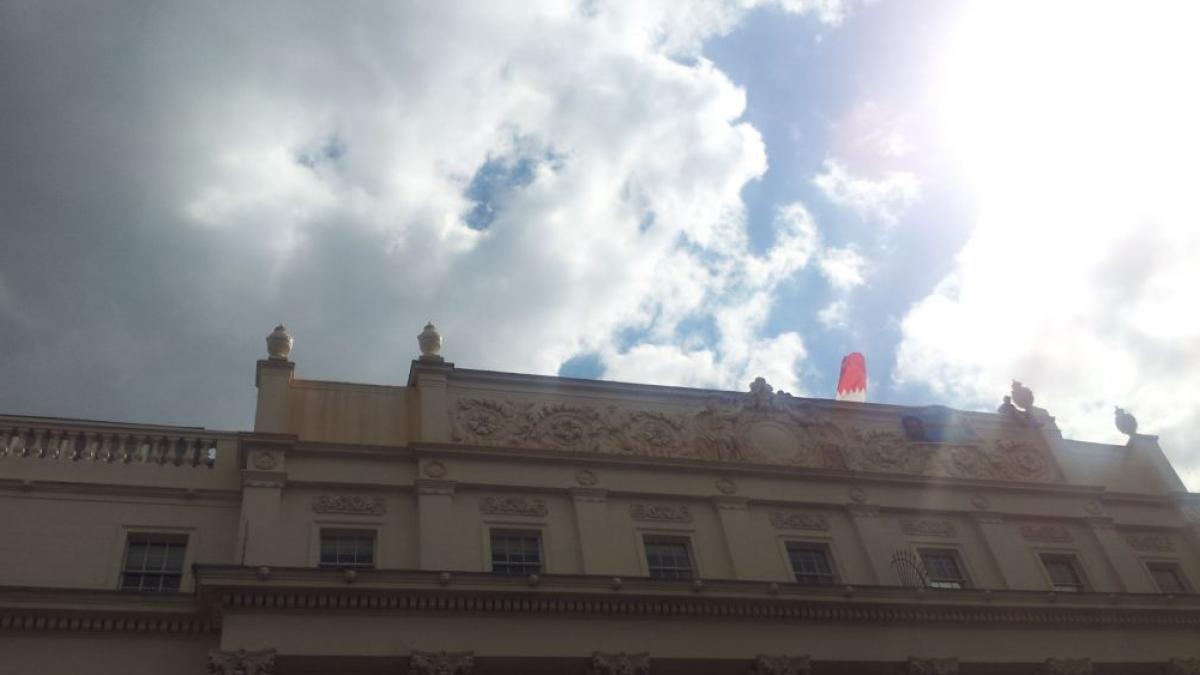 zeci de persoane au manifestat impotriva organizarea marelui premiu al bahrainului la londra