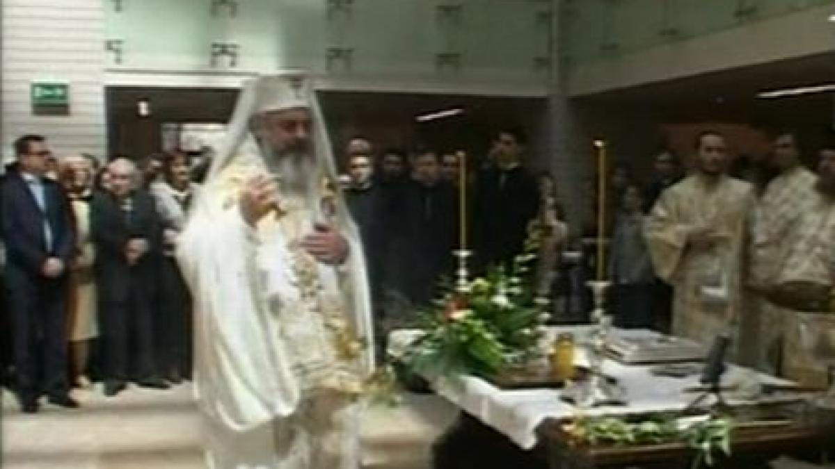 biblioteca nationala sfintita de patriarhul daniel angajatii decorati cu ordinul imparatilor