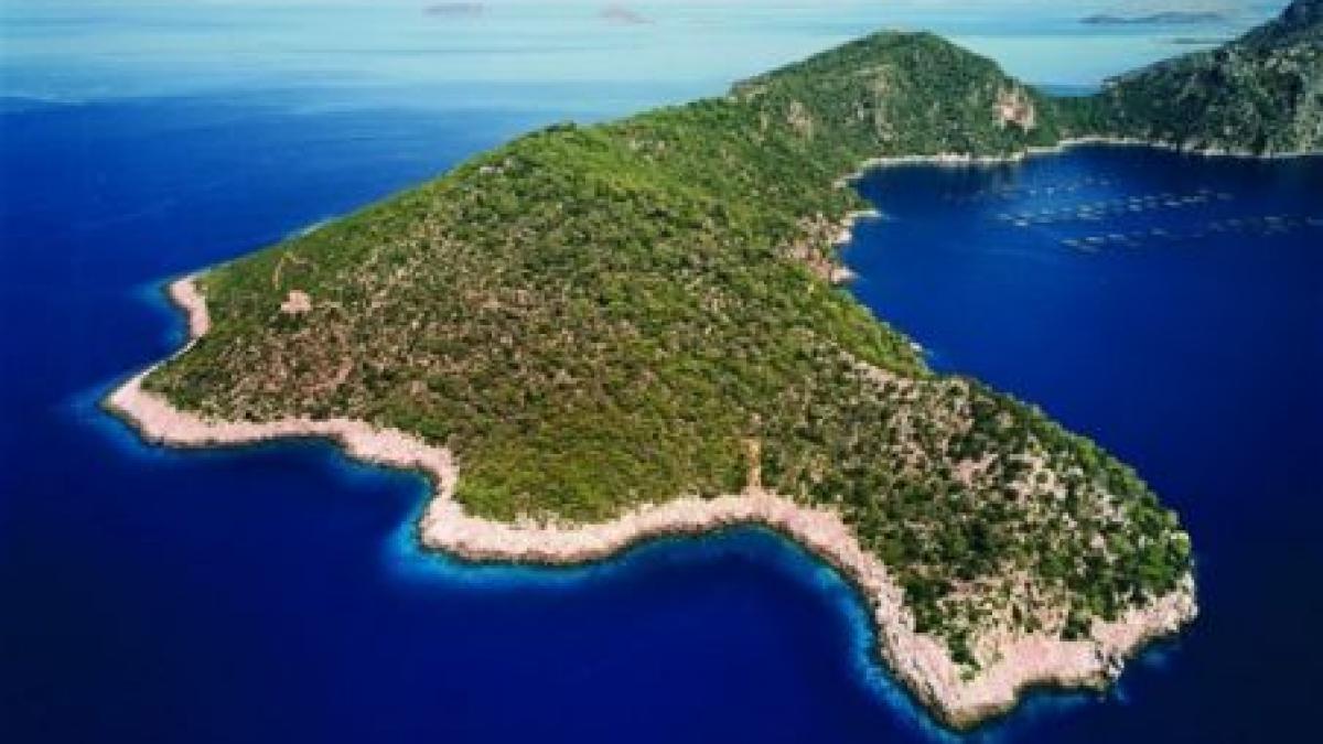 insula greceasca vanduta cu aproape 5 milioane de euro cine este proprietarul