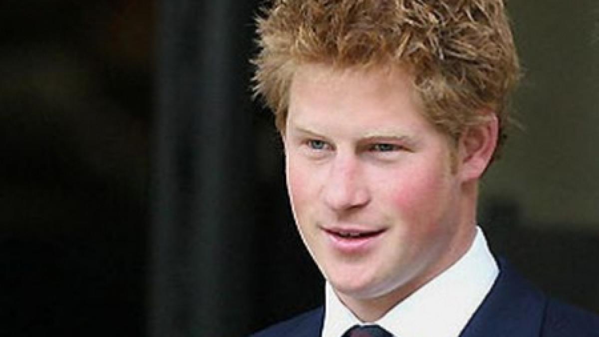 printul harry fuge de paparazzi se teme ca prea multa publicitate va duce la destramarea proaspetei